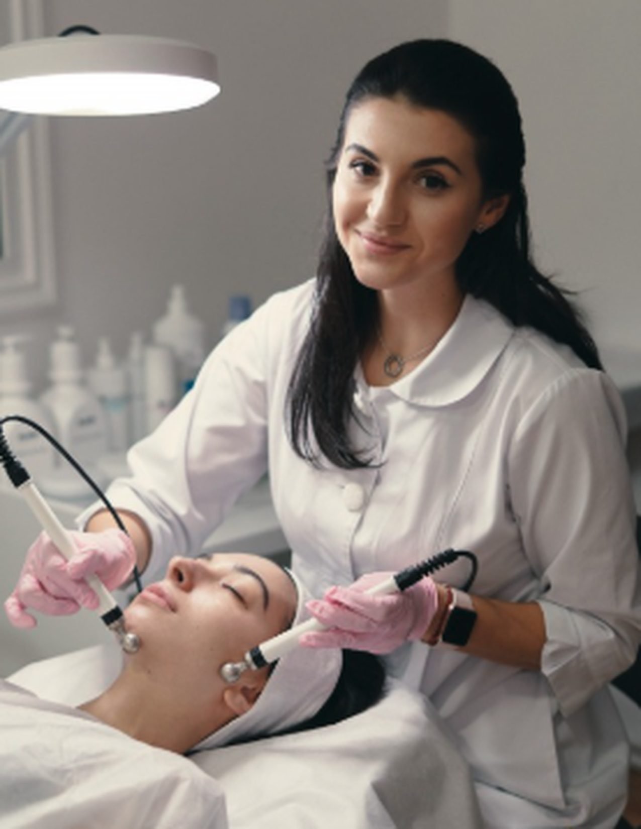 Portada de Licenciatura en Cosmiatría, Innovación Biotecnológica y Estética Integral con Acentuación en Investigación